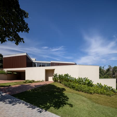 Axial House